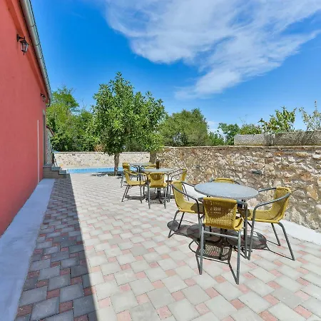 Villa Stone Stela & Lea *